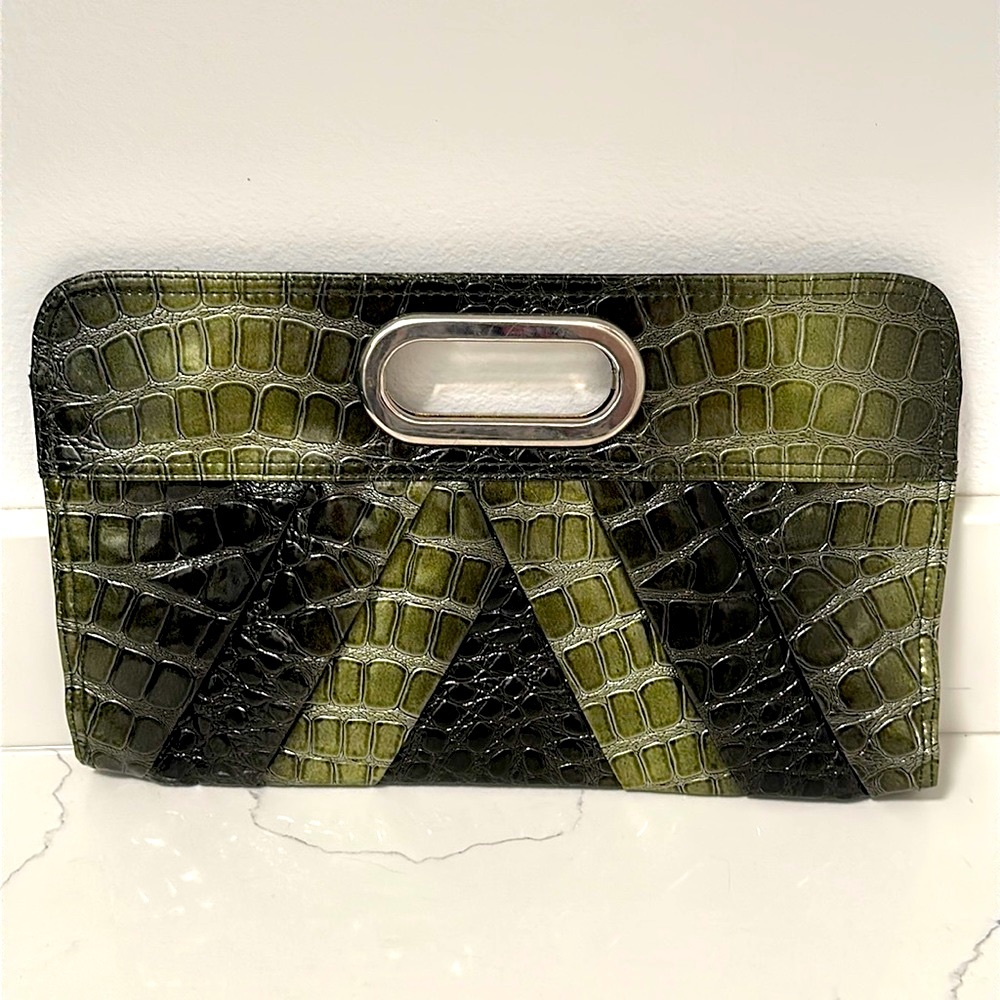 Green and black snakeskin like clutch bag/purse